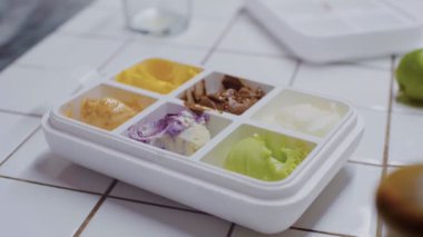 Arkadaşlar paylaşım dondurma akşam grubu