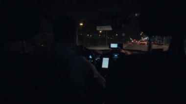 Geceleri commuting taksi