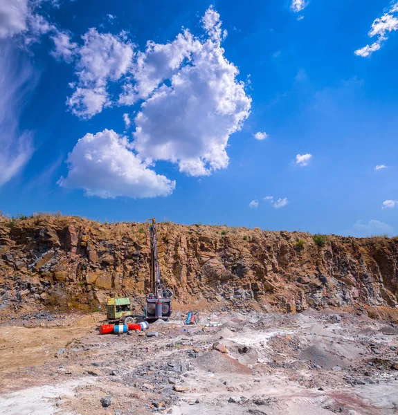 Deep Surface Drill Rig Quarry Open Pit Mining Granite Stone — Stock Photo, Image