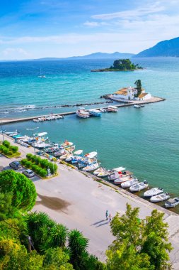 Vlacherna Manastırı güzel yaz manzara havadan görünümü bir