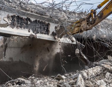 Betonarme yapıların profesyonel yıkımı 