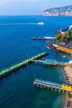 Seascape güzel ünlü sahil şeridi. S'nin sahil panoramik manzarası