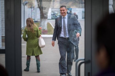 KYIV, UKRAINE - Oct 31, 2014: Vitali Klitschko at the door of th