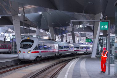 Viyana, Avusturya-27 Mayıs: InterCity-Express Deutsche Bahn ı