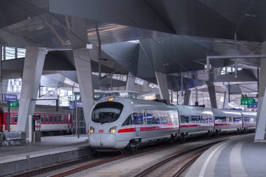 Viyana, Avusturya-27 Mayıs: InterCity-Express Deutsche Bahn ı