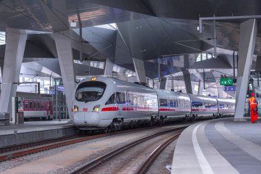 Viyana, Avusturya-27 Mayıs: InterCity-Express Deutsche Bahn ı