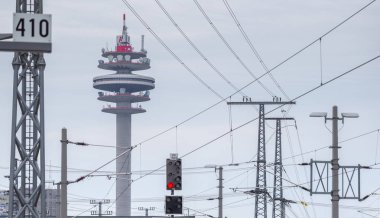 Viyana, Avusturya - 27 Mayıs: Telekomünikasyon kulesi A1 görünümü