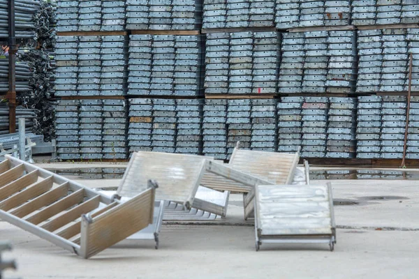 Openair Storage Galvanized Steel Aluminum Frames Ladders Ringlock Scaffolding Systems — Stock Photo, Image