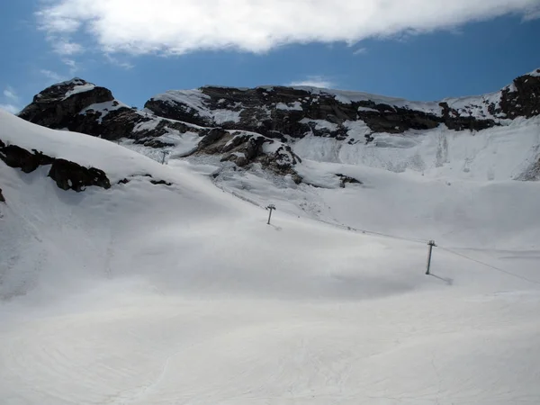 Felsigen Bergen Skigebiet Gorki-Gorod. Russland Sotschi — Stockfoto
