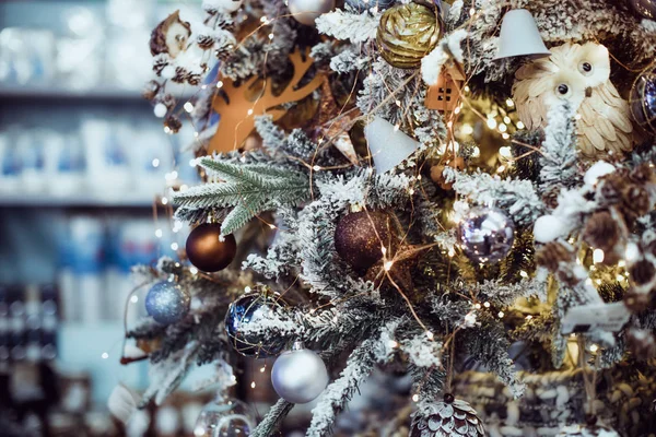 Decoraciones Bolas Navidad Doradas Blancas Diferentes Estilos Tradicionales Diseños Vintage — Foto de Stock