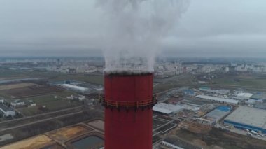 Termik enerji istasyonu, sis, Buhar borularına yükseklikten görünümü ve Duman boruları, Kojenerasyon tesisi bitki havadan görünümü.