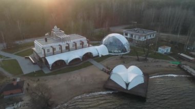 Modern manor gölde, tente olaylar, mimari Pavyonu için havadan görünümü.