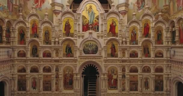 Bielorrusia Minsk Agosto 2018 Religión Iglesia Interior Los Iconos Frescos — Vídeo de stock