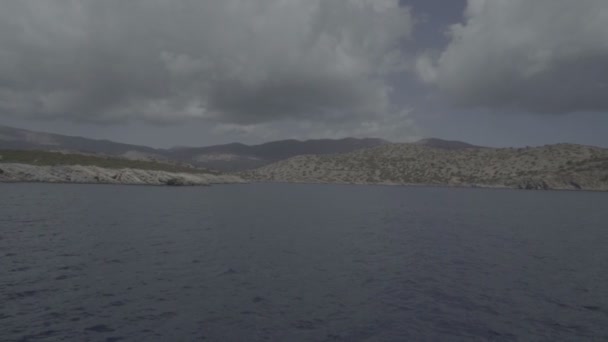 크레타 해 안에 그리스 섬 공휴일 개념 보트 여행 — 비디오