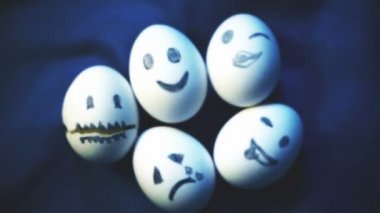 Yumurta ile farklı duygular, çeşitli, bireysellik yığını