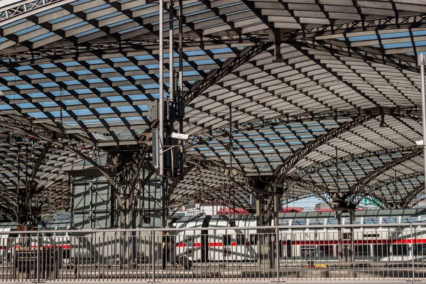 Vackra Arkitektoniska Strukturer Kölns Centralstation — Stockfoto