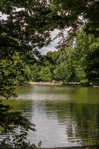 Estanque Kahnweiher Bosque Ciudad Distrito Lindenthal Alemania Colonia — Foto de Stock