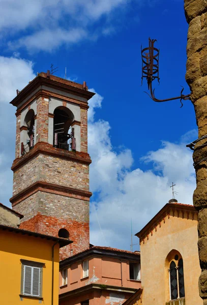 Mittelalterliche Eisenfackel Einer Alten Mauer Historischen Zentrum Von Lucca — Stockfoto