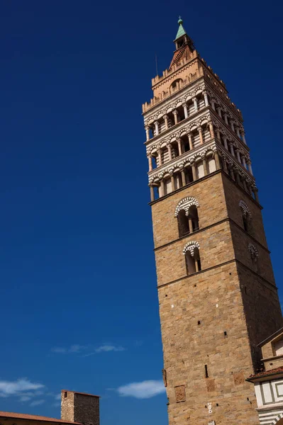 Pistoia Krásná Středověká Zvonice Centru Historického Města Kopií Prostor — Stock fotografie