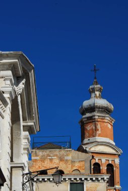 Reanissance ve Barok mimarinin (kopya sapce ile yukarıdaki Rialto Köprüsü Venedik oteller)