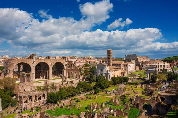 Rome Italy April 2018 Sightseeing Rome Tourists Visit Roman Forum — Stock Photo, Image