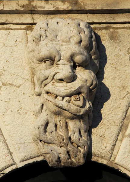 Grotesque Venise Bizarre Tête Gardien Monstre Sur Clocher Église Santa — Photo