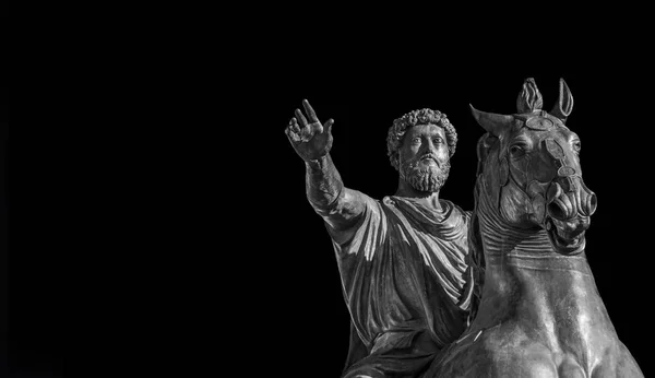 Antikes Reiterdenkmal Des Kaisers Marcus Aurelius Eine Bronzereplik Einer Statue — Stockfoto