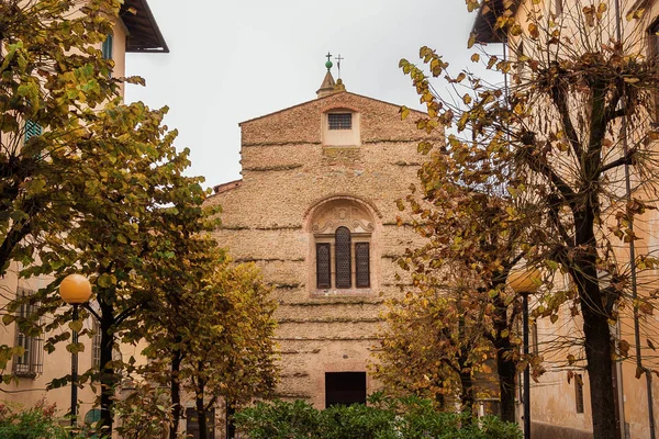 Höstlig Utsikt Över Kyrkan Mest Heliga Bebådelsen Arezzo Historiska Centrum — Stockfoto