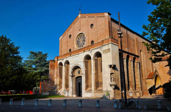 Chiesa degli Eremitani v Padua — Stock fotografie