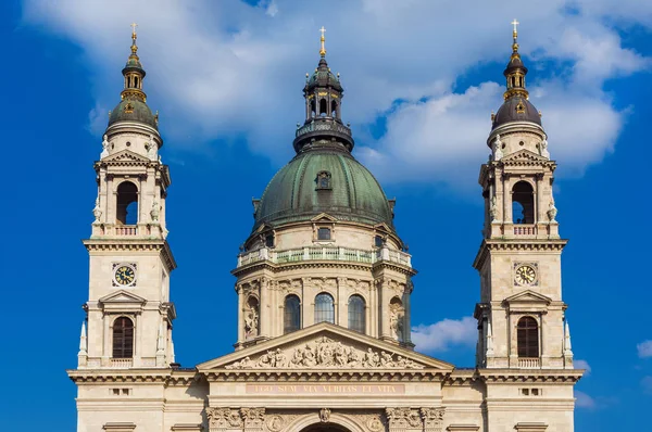 Szent Istvan Bazilika in Boedapest — Stockfoto