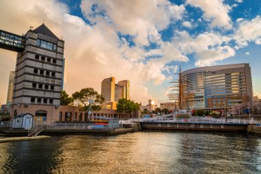 Yokohama'da Dock N.1