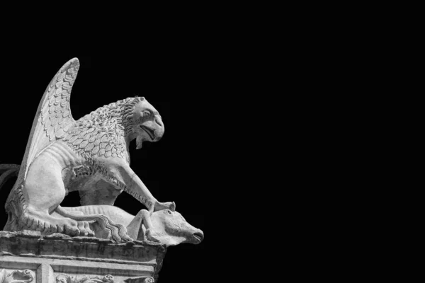 Griffon symbol of Perugia — Stock Photo, Image