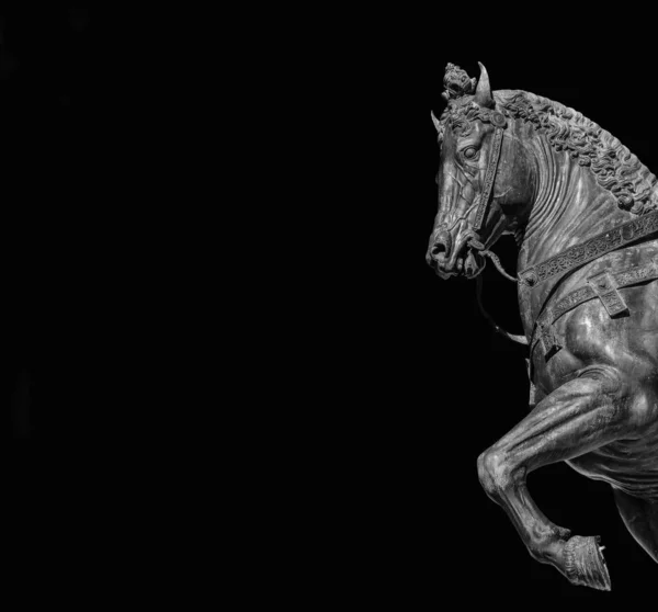 Estátua de cavalo de guerra renascentista — Fotografia de Stock