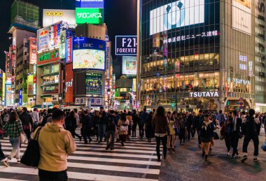 Geceleri geçiş Shibuya