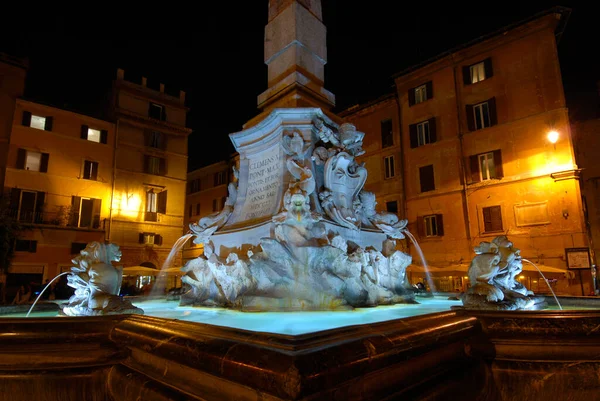 Roma Italia Noviembre 2011 Plaza Rotonda Con Hermosa Fuente Del —  Fotos de Stock