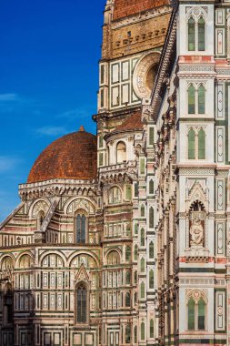 Floransa 'daki Gotik ve Rönesans mimarisi, Santa Maria del Fiore (Çiçekli Aziz Mary) kubbesi ve şapeli (14-15.)
