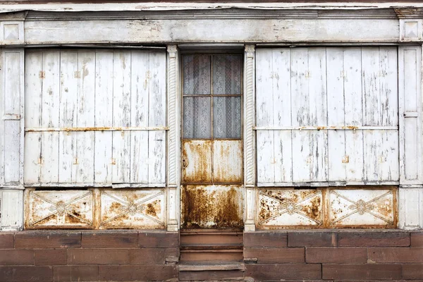 Extérieur d'un bâtiment vintage abandonné — Photo