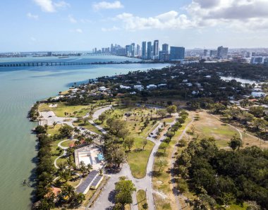 Miami Downtown skyline dron görünümü