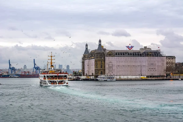 Lugares Interés Turístico Beautiful View Desde Viaje Marítimo Bósforo Barcos —  Fotos de Stock