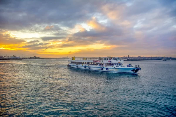 Lugares Interés Turístico Beautiful View Desde Viaje Marítimo Bósforo Barcos —  Fotos de Stock