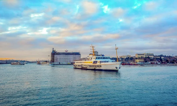 Lugares Interés Turístico Beautiful View Desde Viaje Marítimo Bósforo Barcos — Foto de Stock