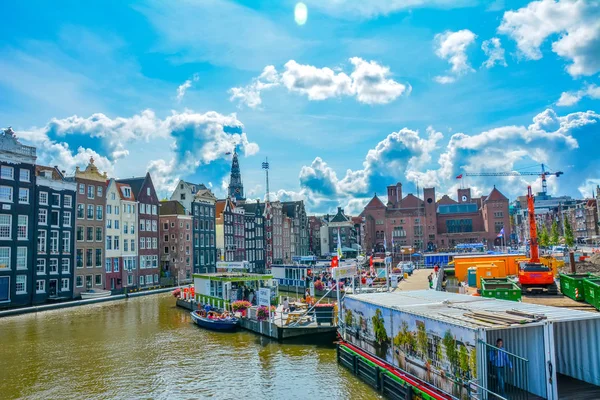 Ámsterdam Países Bajos Agosto 2014 Canal Ámsterdam Singel Con Casas — Foto de Stock