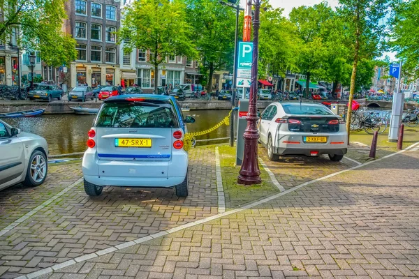 Amsterdam Niederlande August 2014 Kanal Amsterdam Ladeenergie Eines Elektroautos Den — Stockfoto