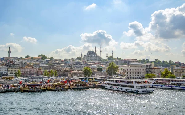 Istambul Turquia Agosto 2018 Galata Tower Galata Bridge Karakoy District — Fotografia de Stock