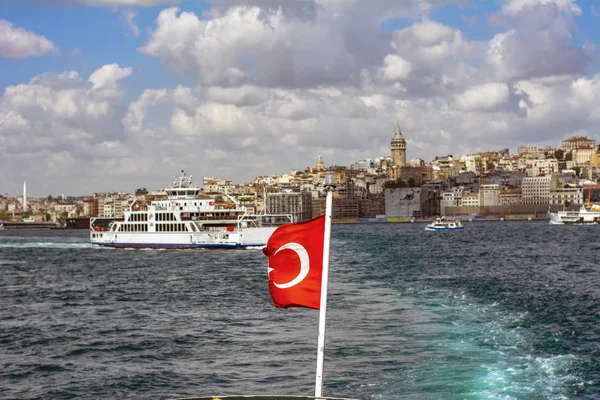 Istanbul Turkey Agust 2018 Golden Horn Galata Tower Istanbul Turkey — Stock Photo, Image