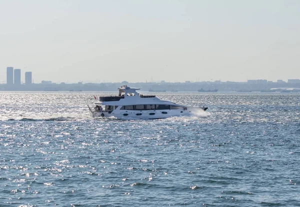 Istanbul Turkey January 2019 Muslim Architecture Water Transport Turkey Beautiful — Stock Photo, Image