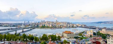 Istanbul boğazı üzerine Sunset
