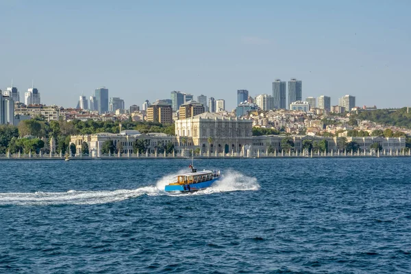 Istanbul Turkey January 2019 Muslim Architecture Water Transport Turkey Beautiful — Stock Photo, Image