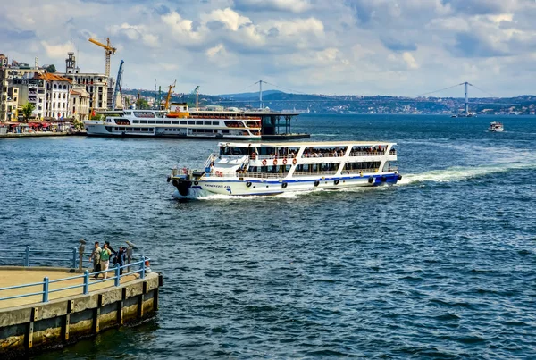 Istanbul/Türkiye-Ağustos 03,2018: Galata Eminn kark Galata Kulesi, Galata Köprüsü, Karaköy bölge ve Haliç, istanbul Türkiye