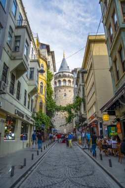 Istanbul, Türkiye, 20 Ağustos 2018: Galata Kulesi, Galata Köprüsü, Karaköy bölge ve Haliç, istanbul Türkiye
